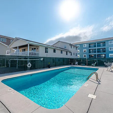 Hang Ten Hideaway, Pool, Condo, Parking - 6 Person Max Occupancy